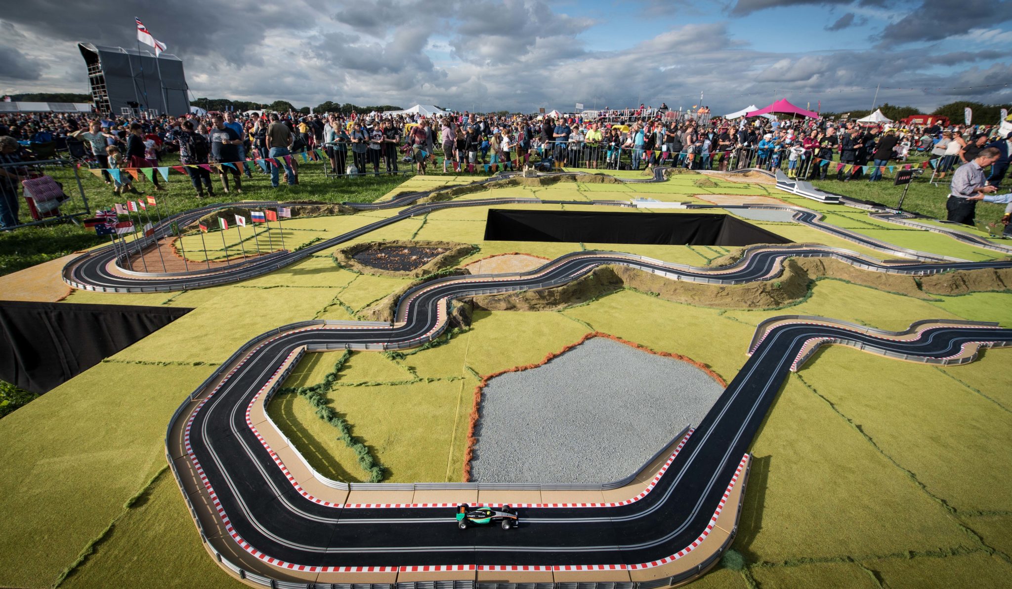 longest scalextric track